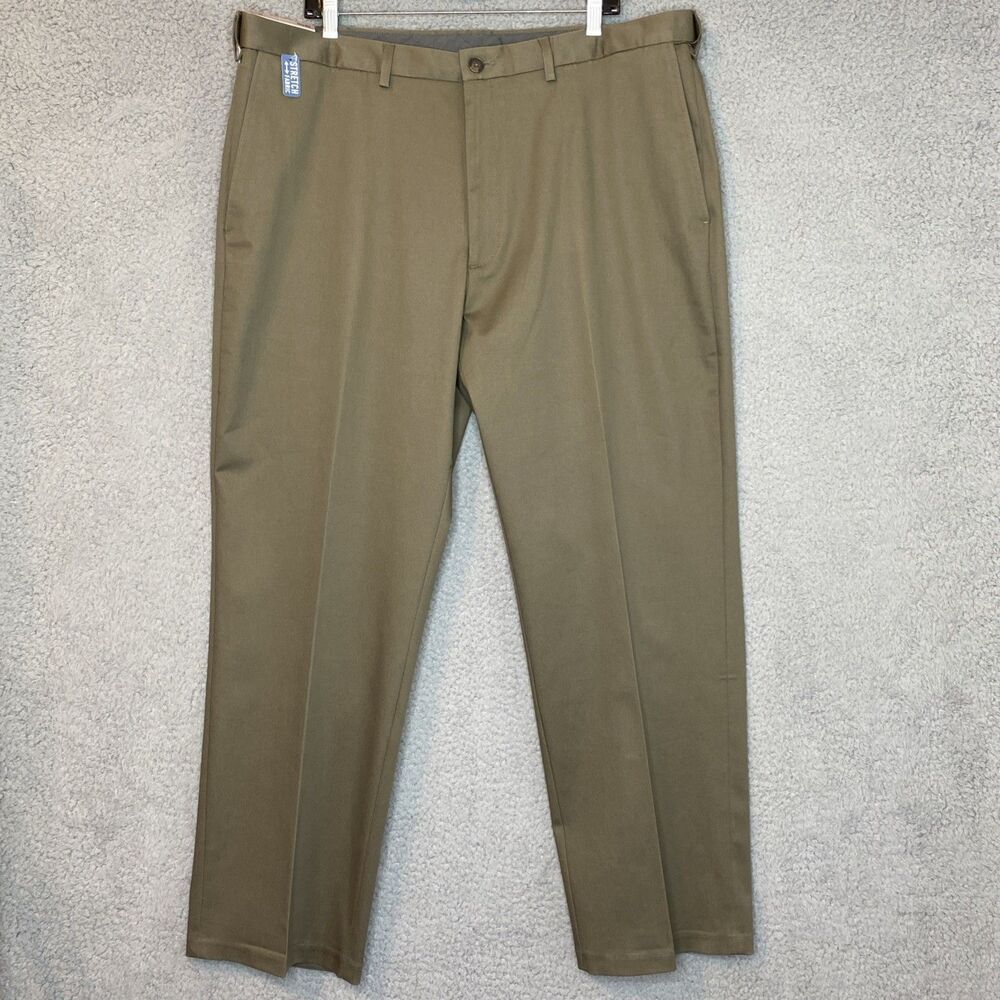 NWT Haggar Mens Brown Flat Front Classic Fit No Iron Expandable Waist 42x32